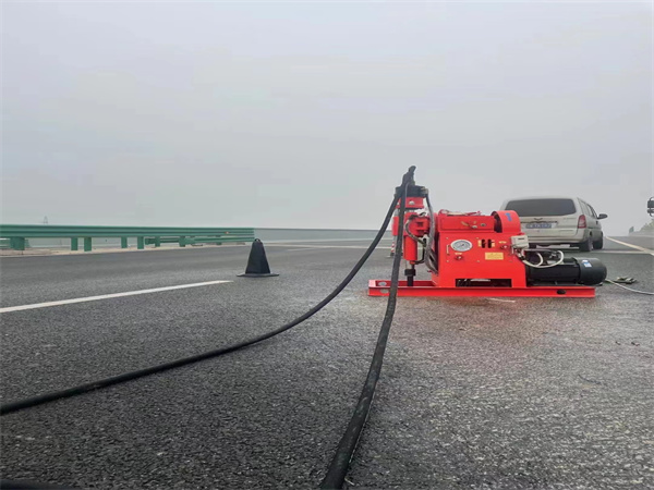 汤阴马路路基路面开裂下沉注浆加固灌浆